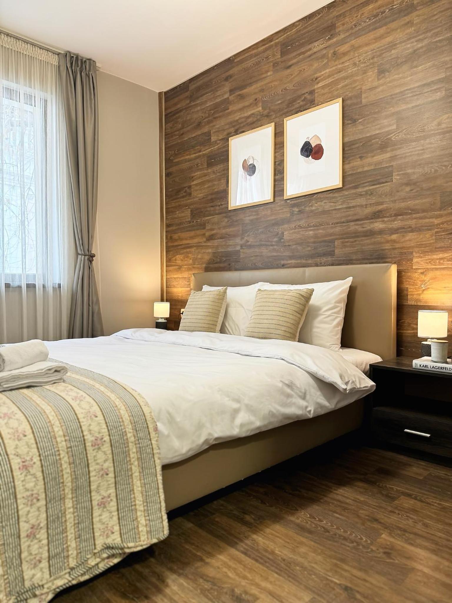 Top Centre Plovdiv Apt. With Parking for 4 Guests