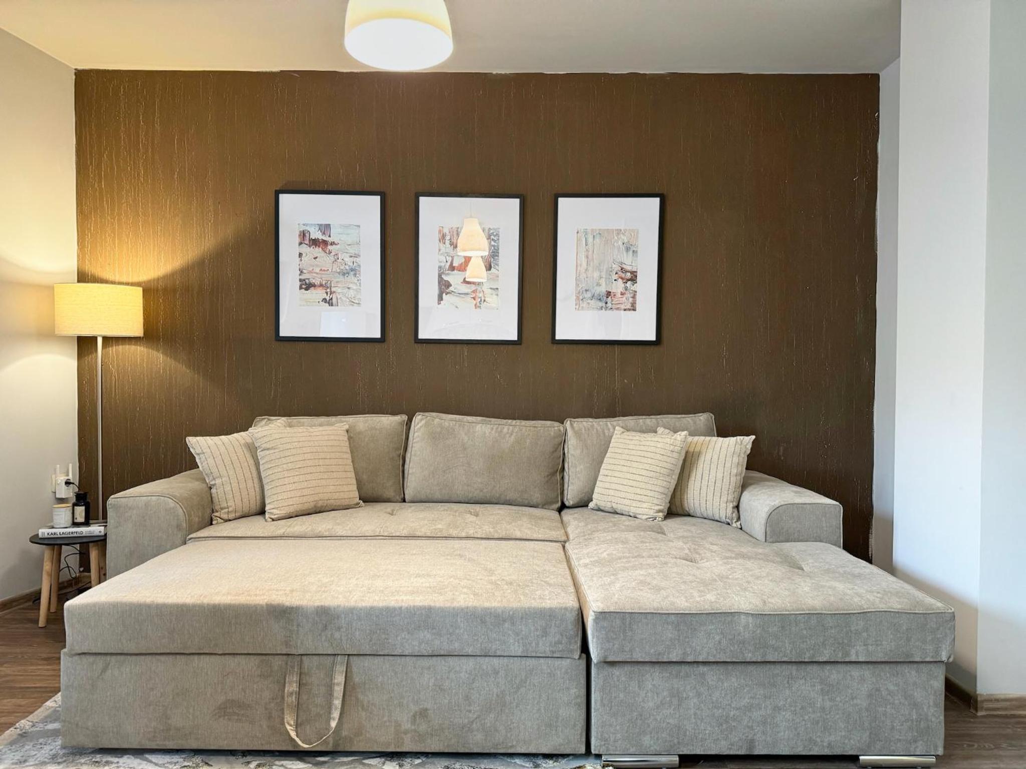 Top Centre Plovdiv Apt. With Parking for 4 Guests