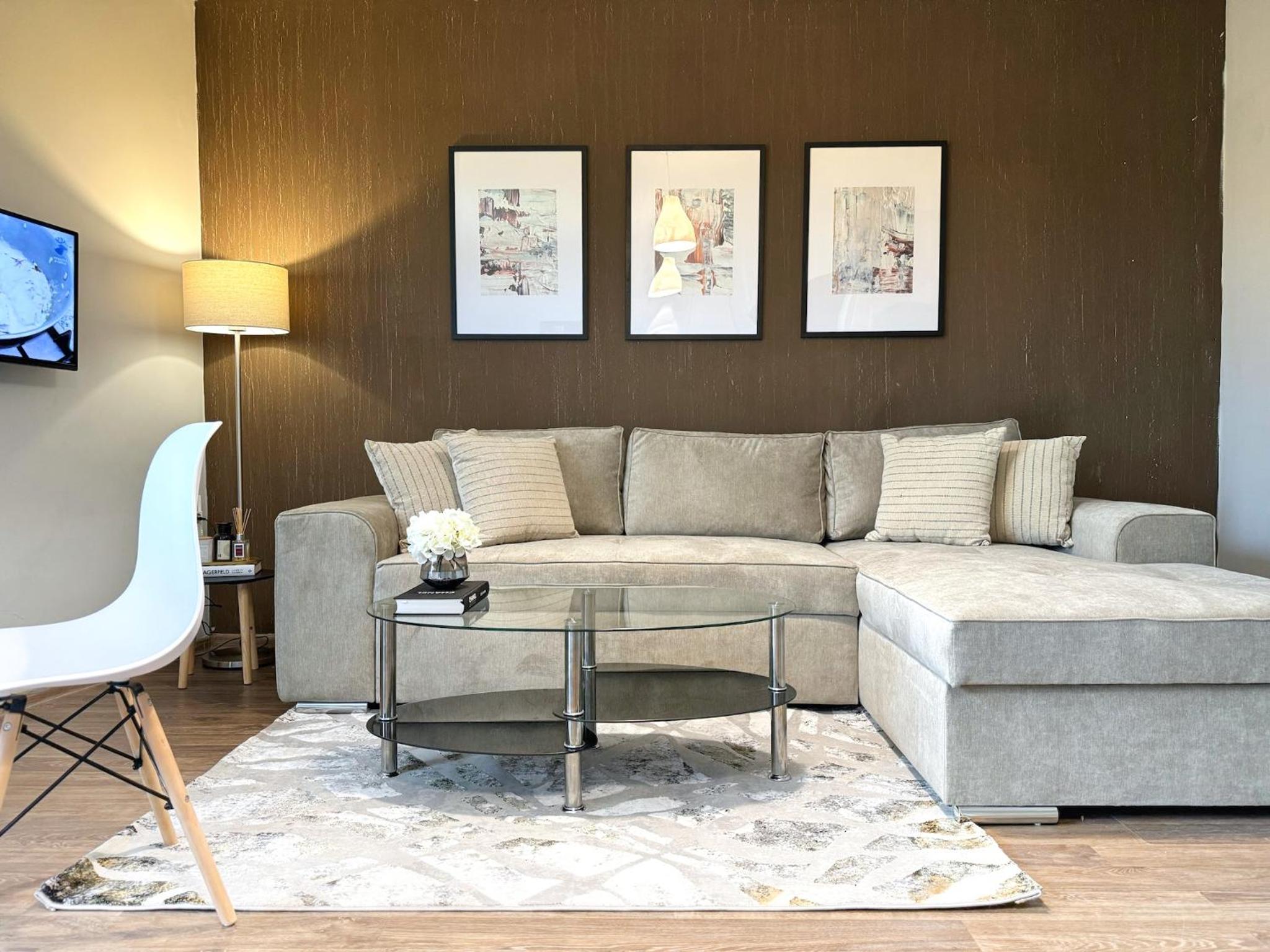 Top Centre Plovdiv Apt. With Parking for 4 Guests