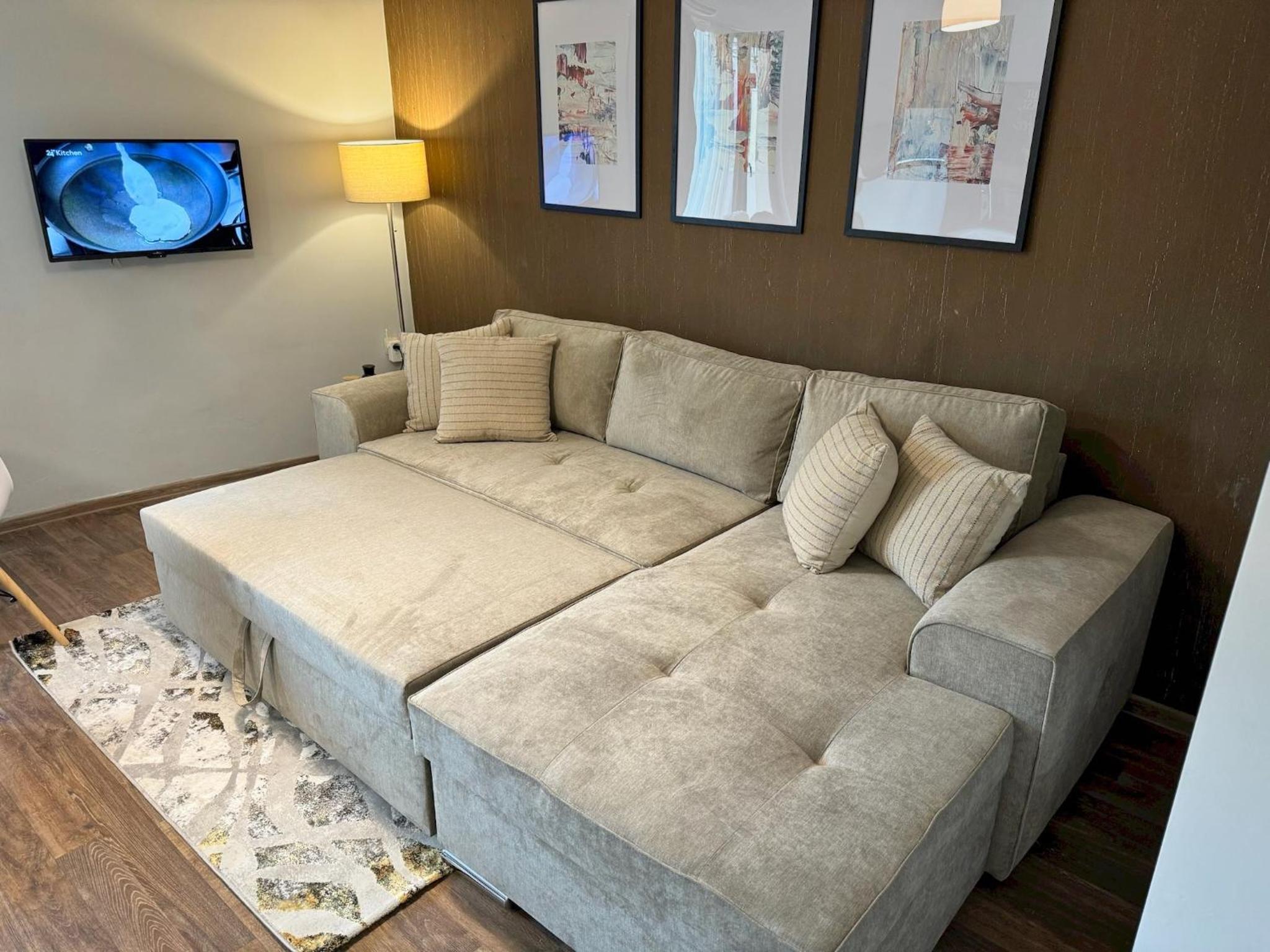 Top Centre Plovdiv Apt. With Parking for 4 Guests