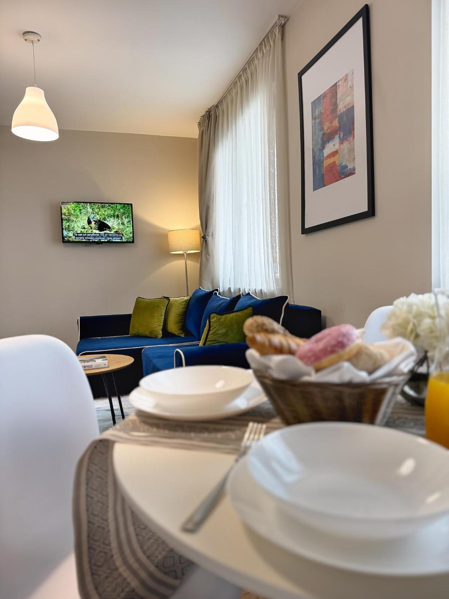 Top Centre Plovdiv Apt. With Parking for 4 Guests
