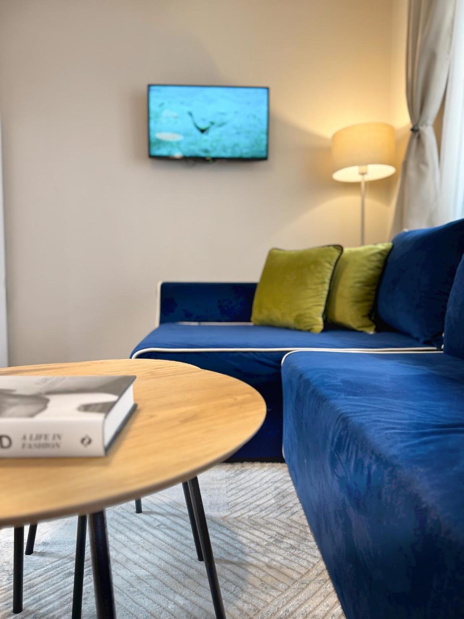 Top Centre Plovdiv Apt. With Parking for 4 Guests
