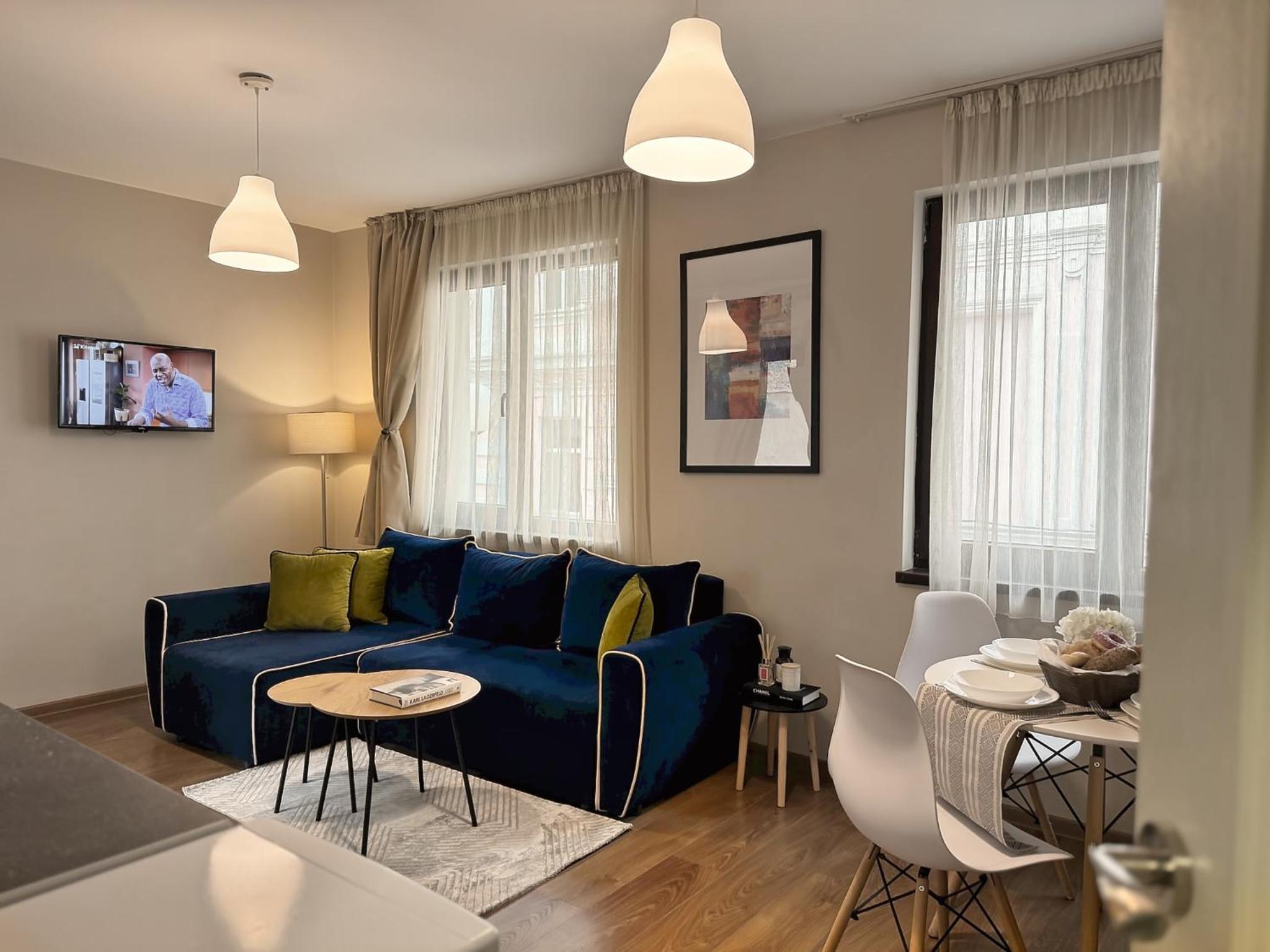 Top Centre Plovdiv Apt. With Parking for 4 Guests