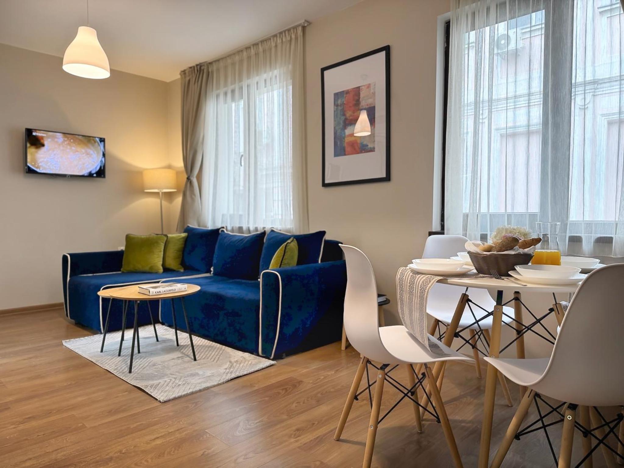 Top Centre Plovdiv Apt. With Parking for 4 Guests
