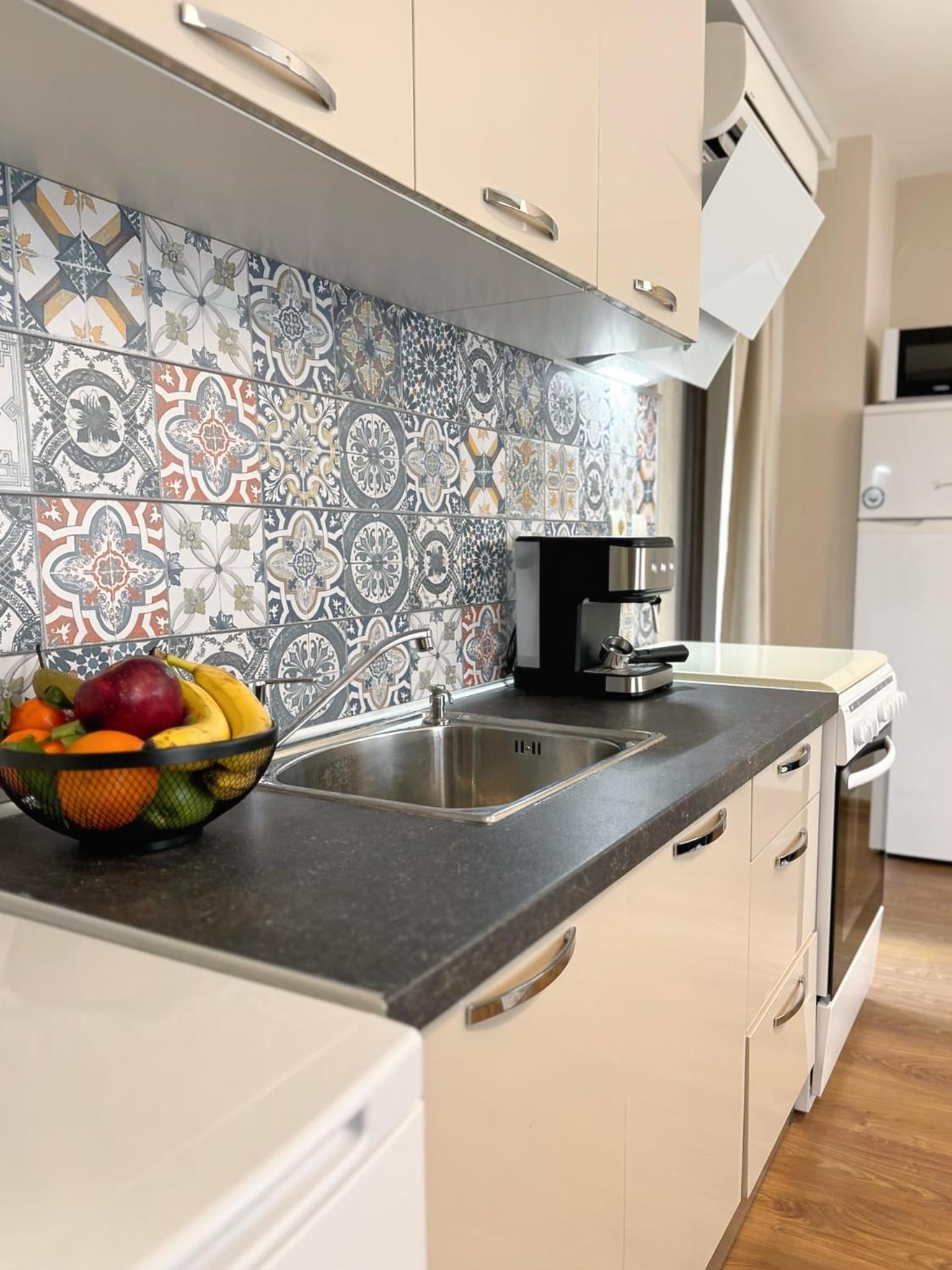 Top Centre Plovdiv Apt. With Parking for 4 Guests