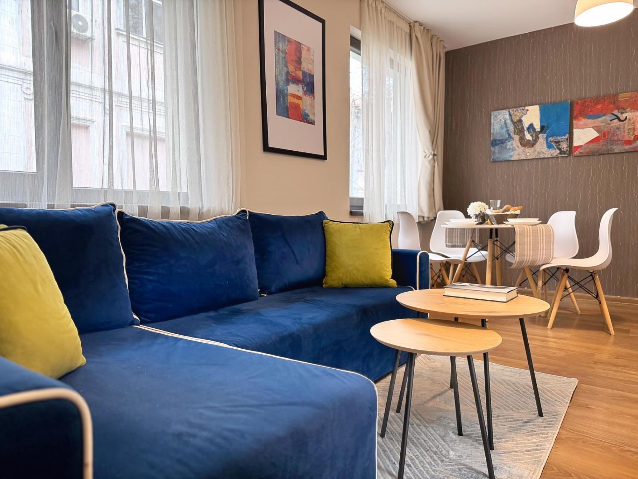 Top Centre Plovdiv Apt. With Parking for 4 Guests