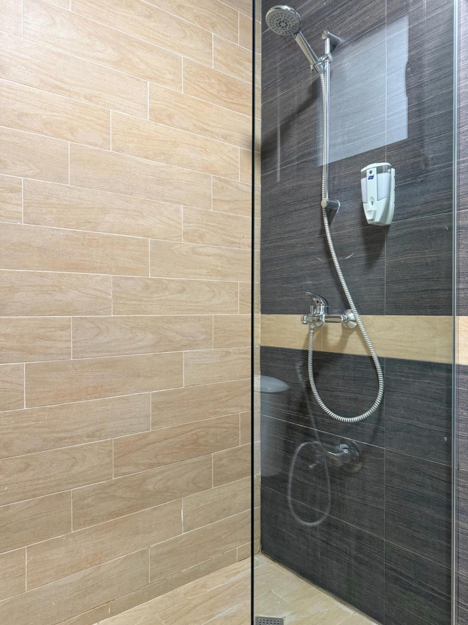 Top Centre Plovdiv Apt. With Parking for 4 Guests