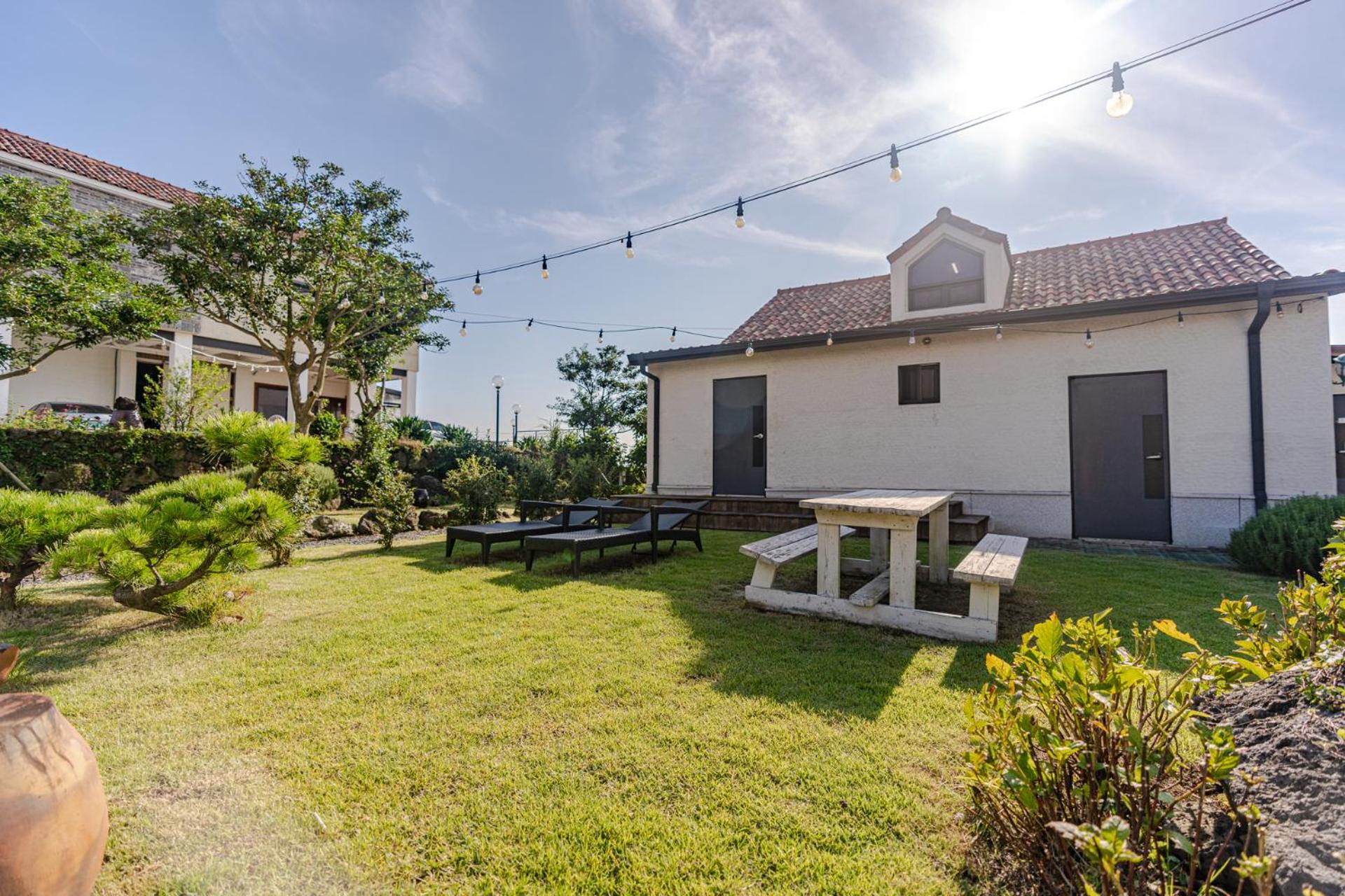 Le Village Aewol D view 2