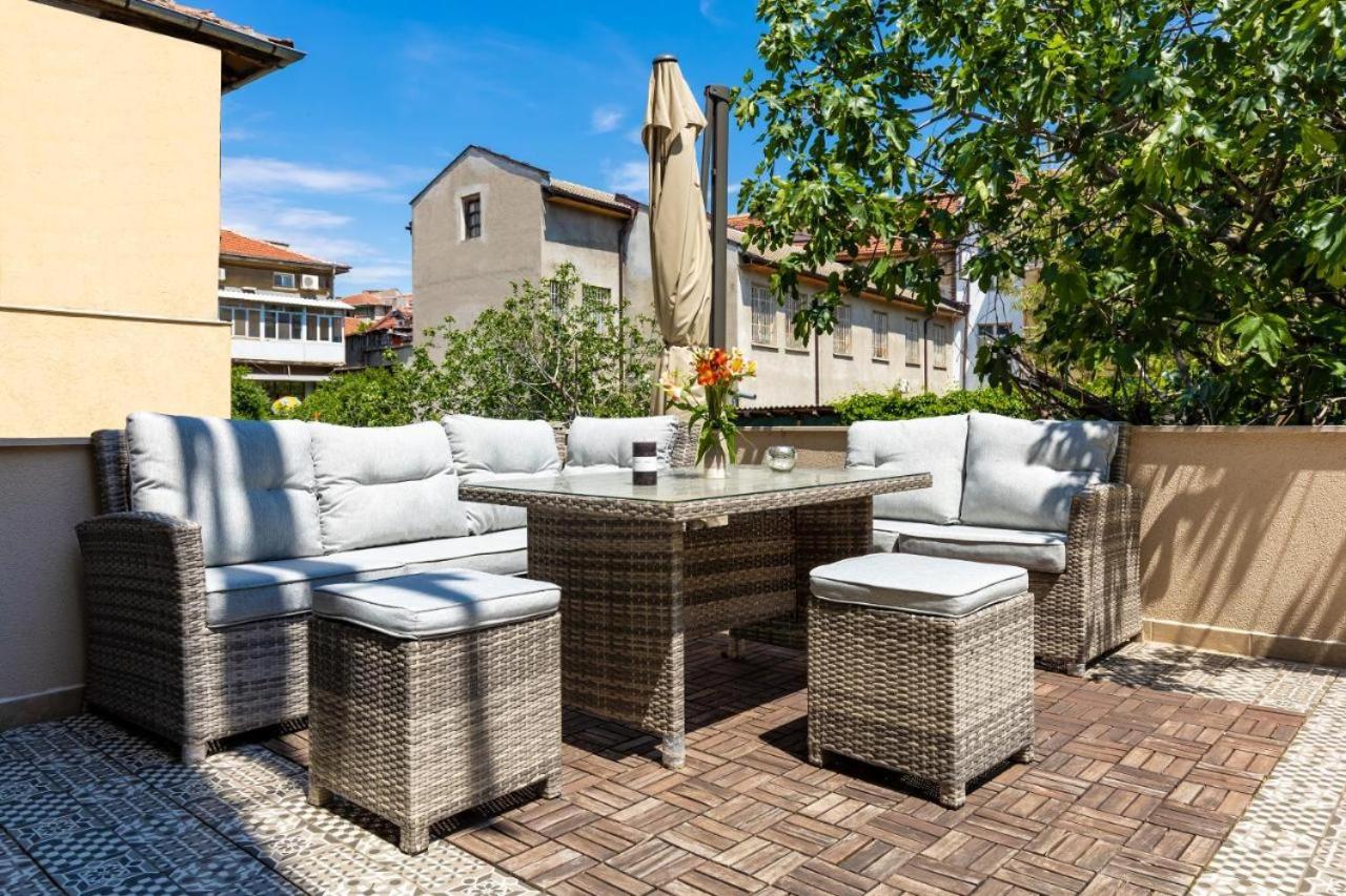 Top Centre Plovdiv Apt. With Parking for 4 Guests