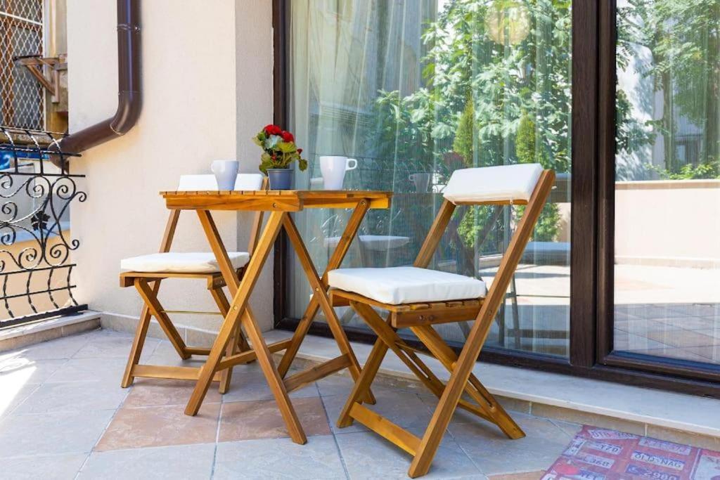 Top Centre Plovdiv Apt. With Parking for 4 Guests