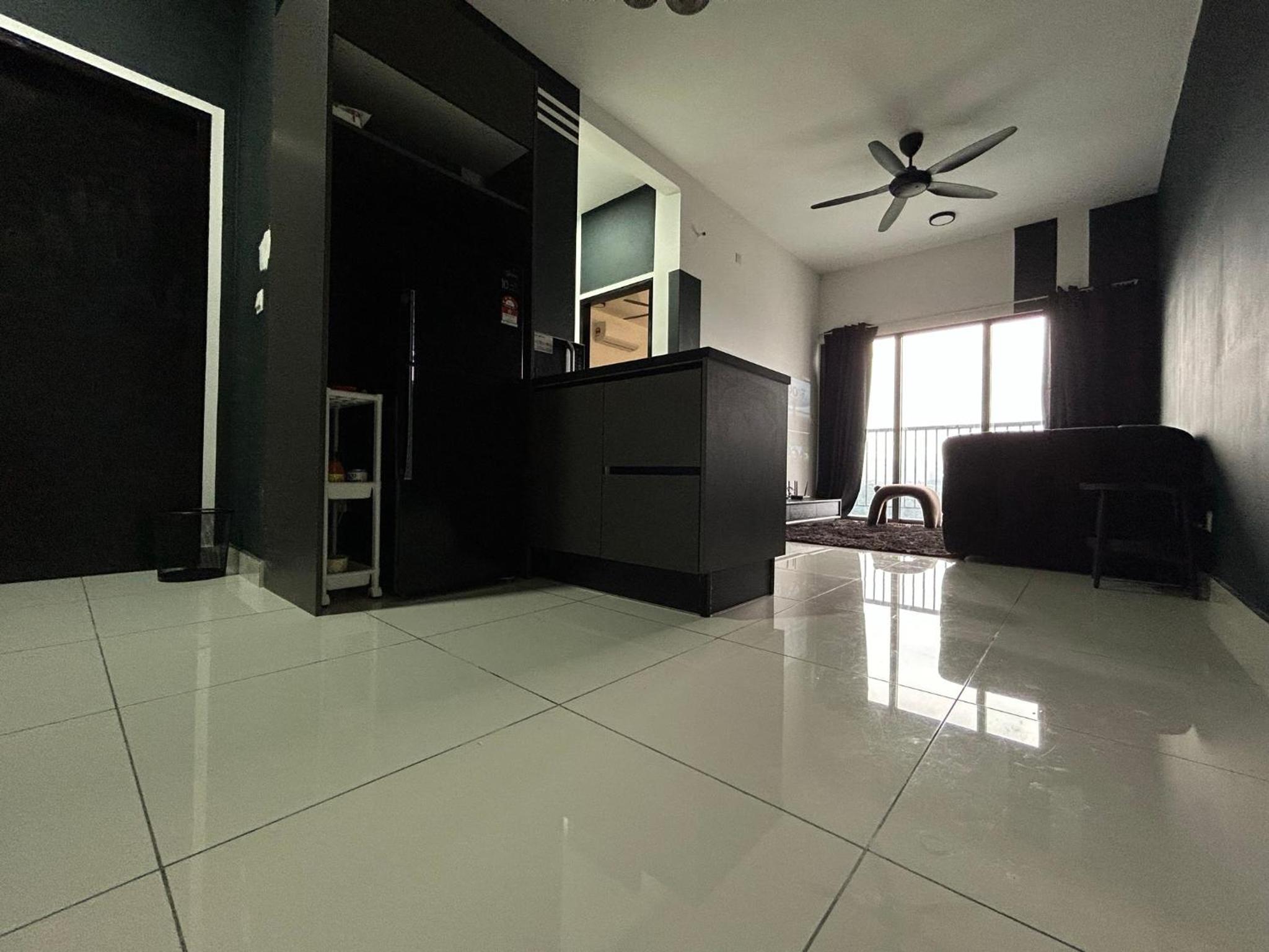 Cheras traders garden trader square 2 bedroom , WI-FI , TV box photo 3