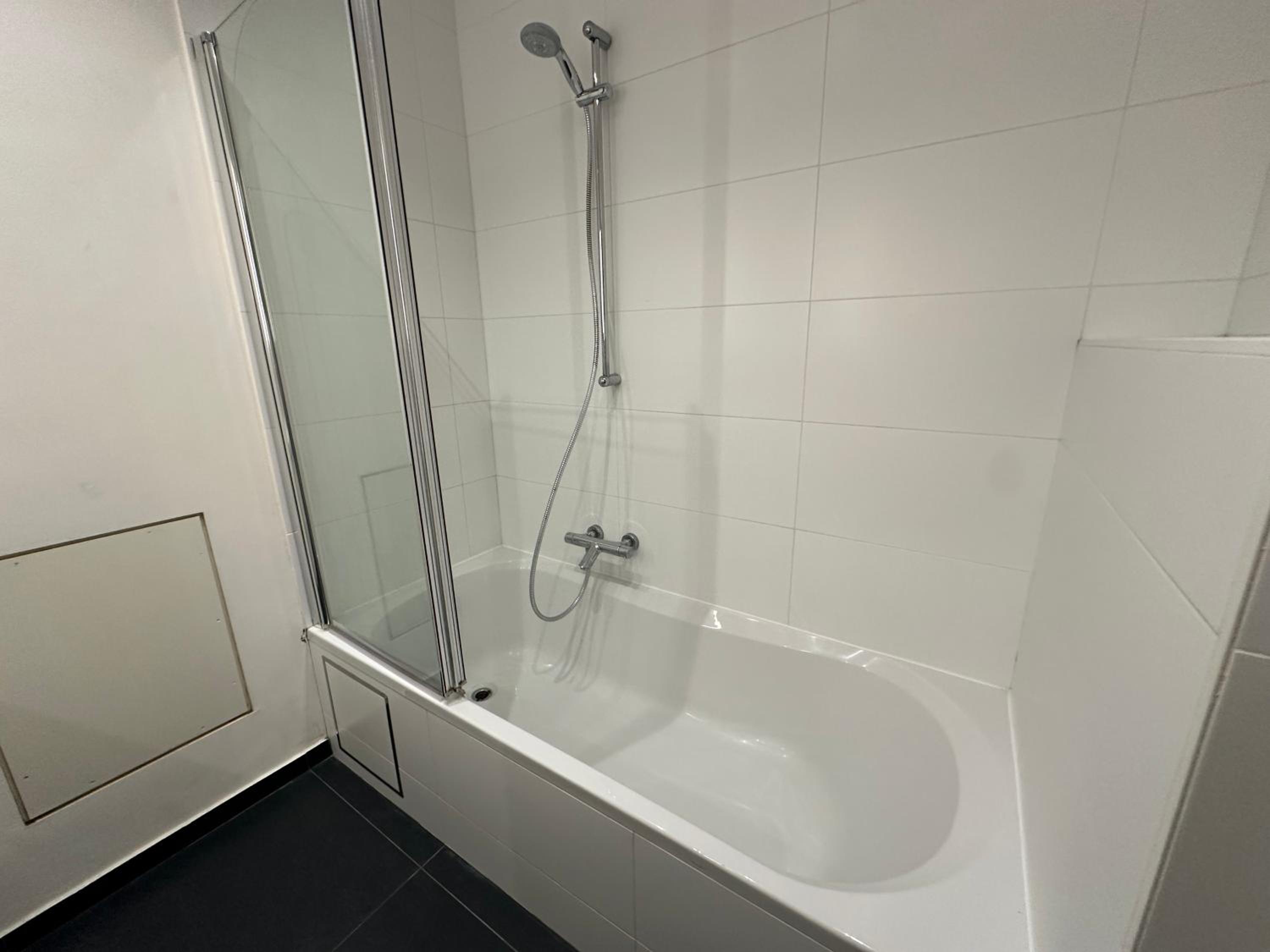 Spacious Apartment next to Port of Antwerp