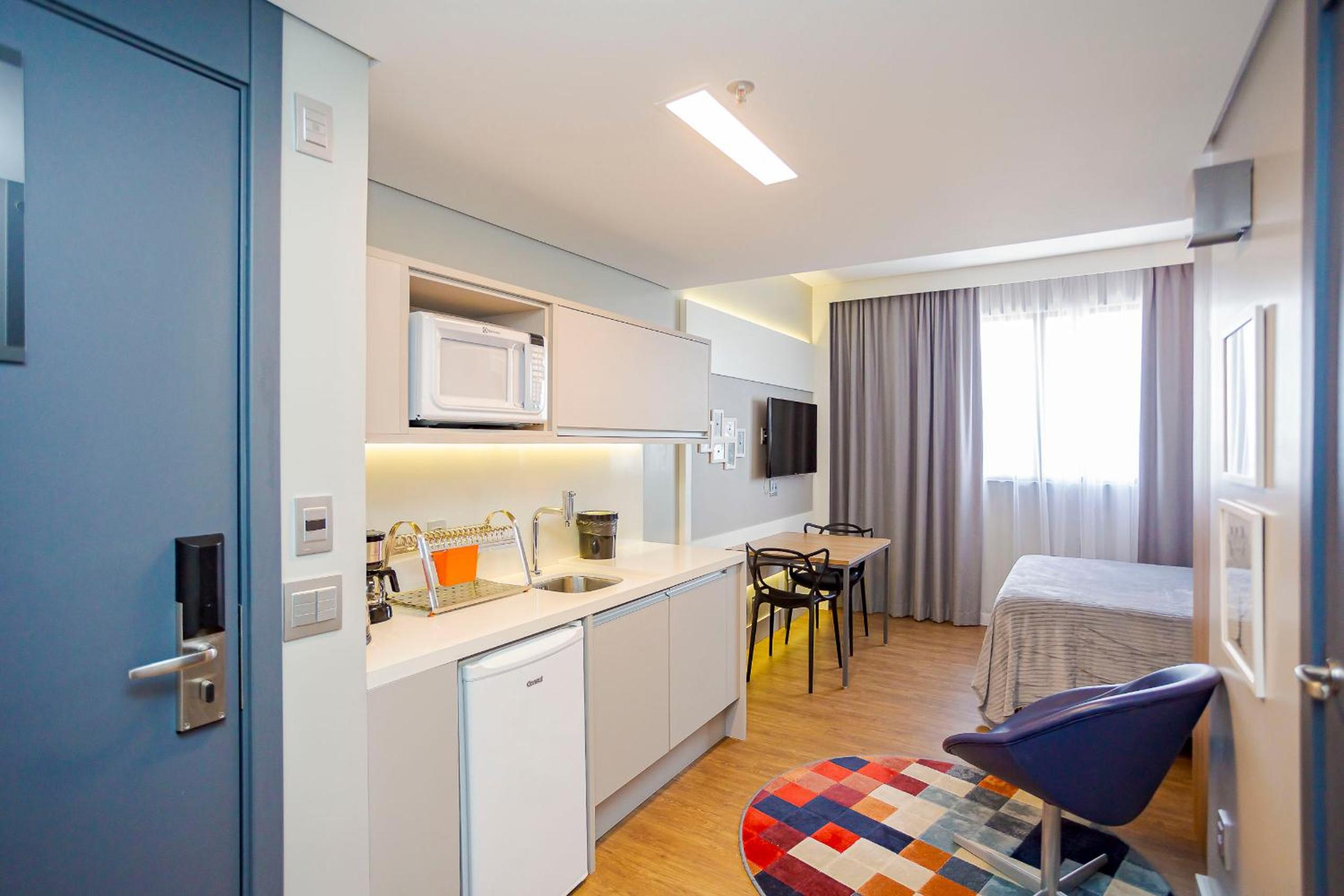 Studio Helbor Stay Batel - Sofisticação, Conforto, Localização e Vista Privilegiada