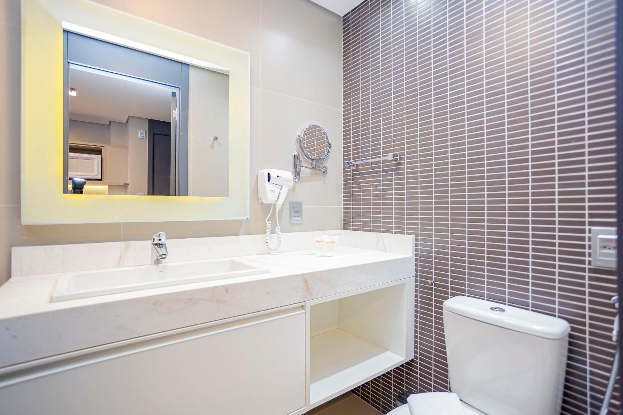 Studio Helbor Stay Batel - Sofisticação, Conforto, Localização e Vista Privilegiada