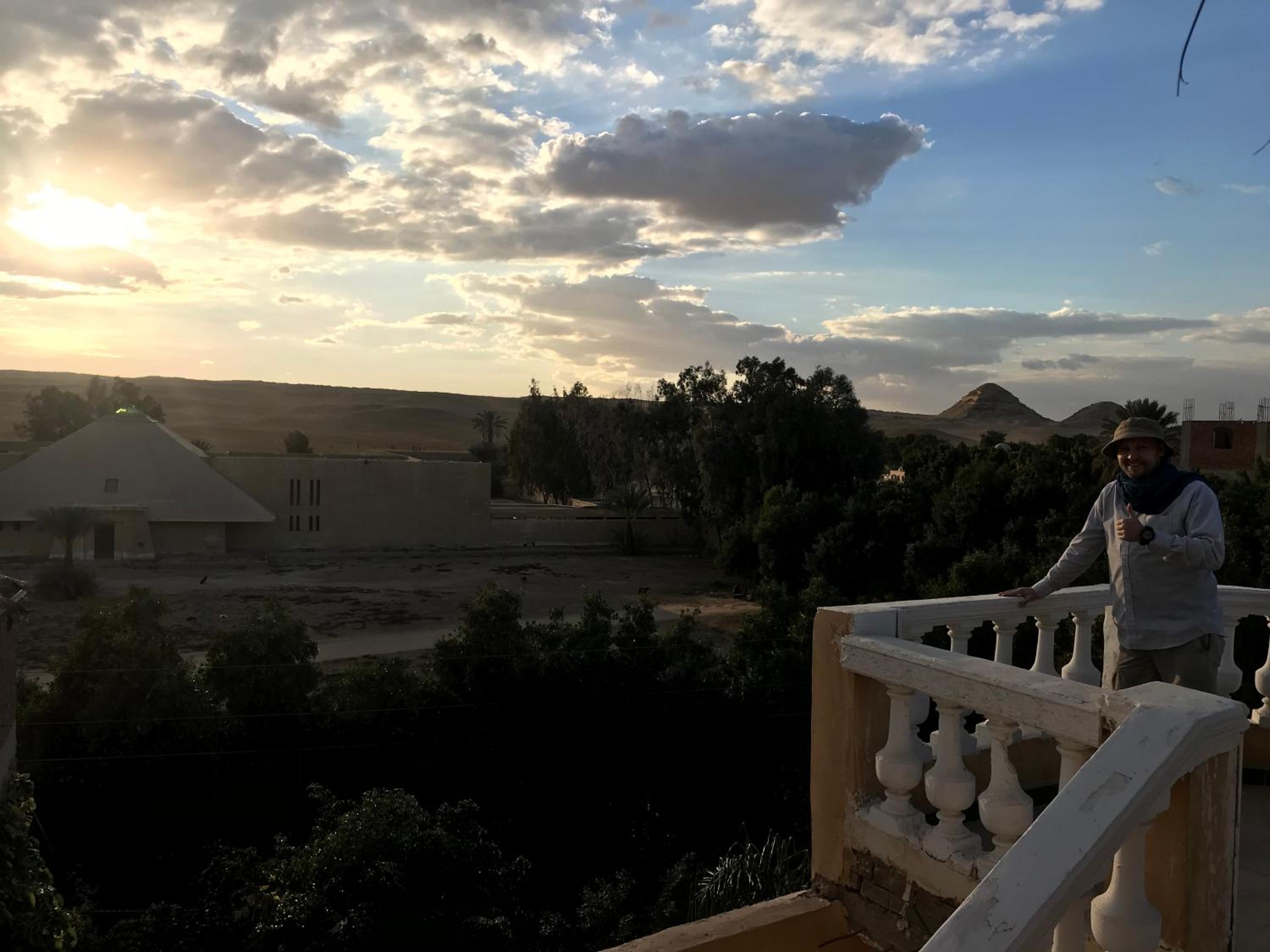 Sakkara pyramid inn hotel