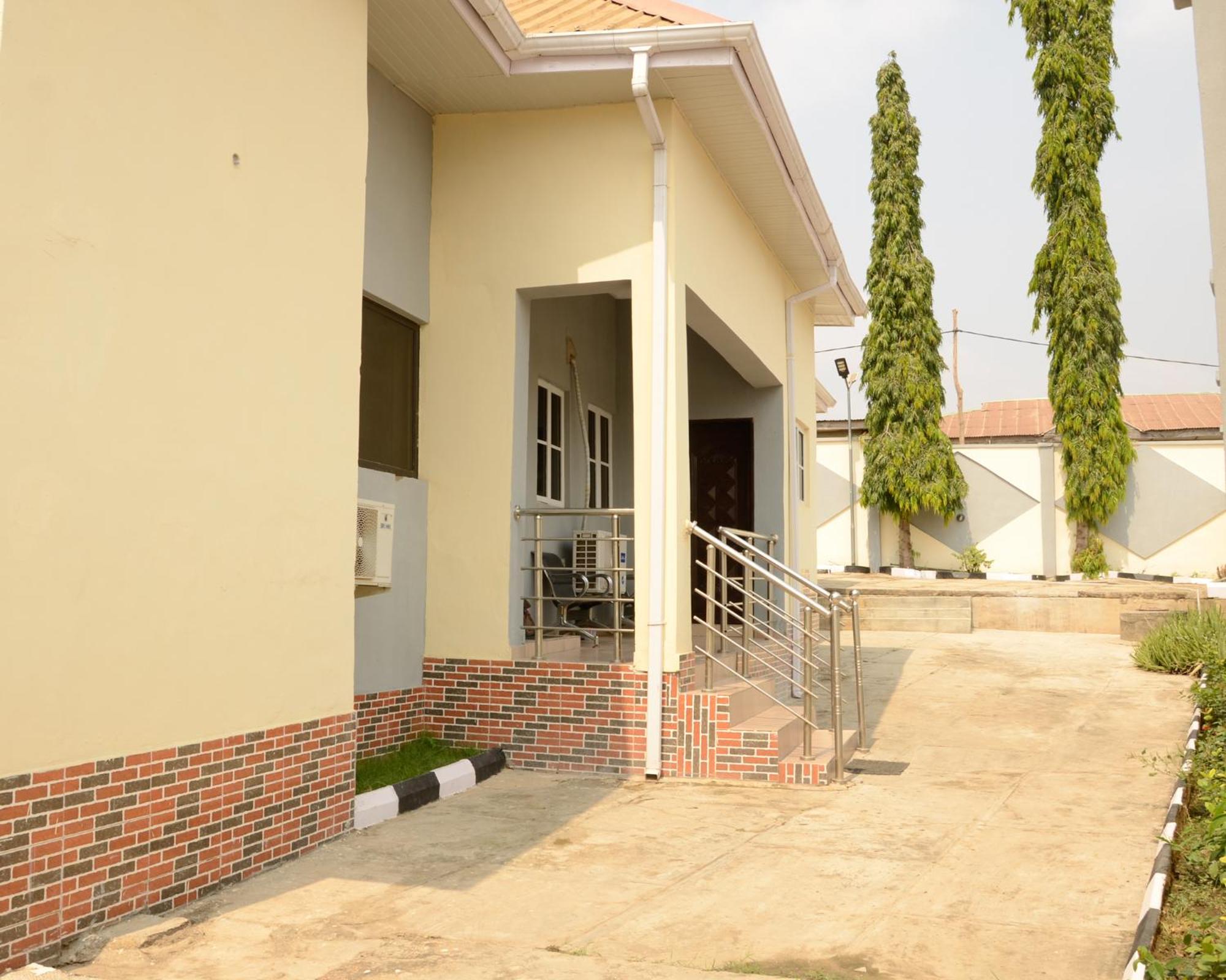 Peace cottage short lets and apartments view 3