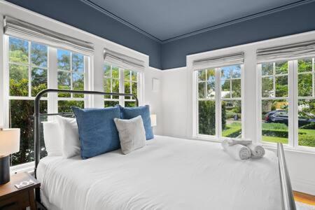 The Adaline Room #4 - Gorgeous Hyde Park Apartment, Steps to Bayshore view 2