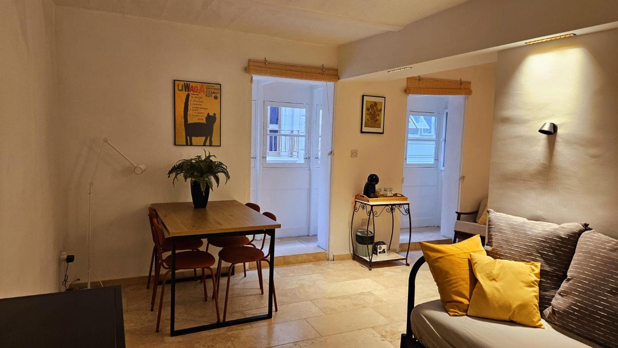 Gunlayer Maisonette view 2