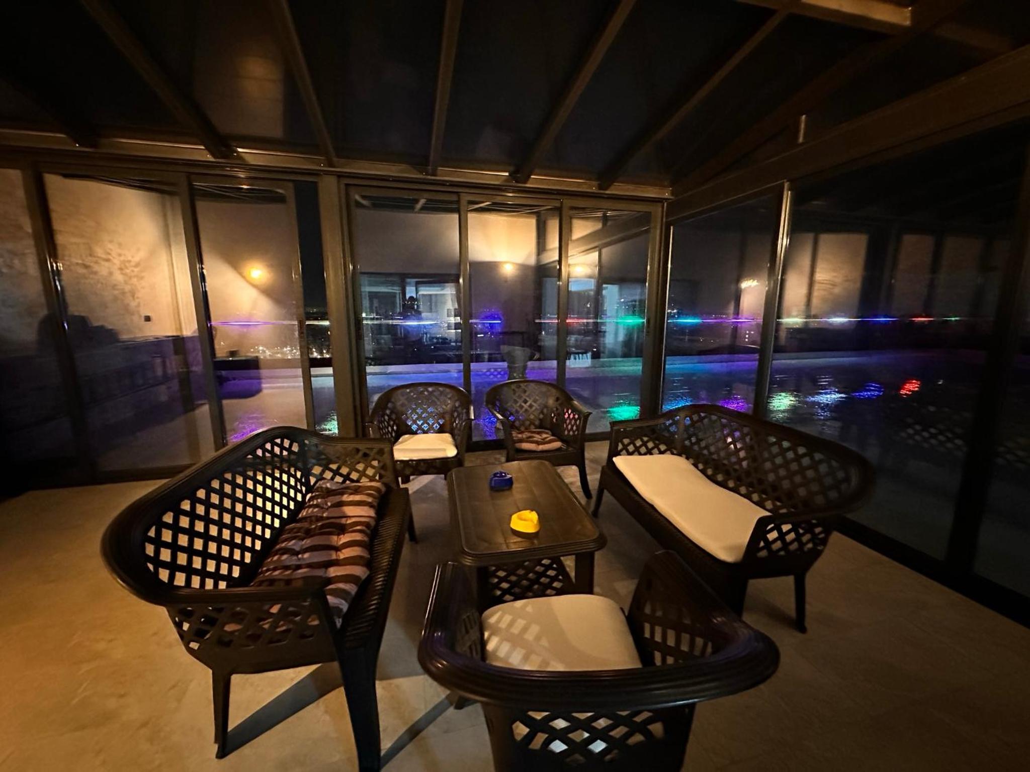 lounge