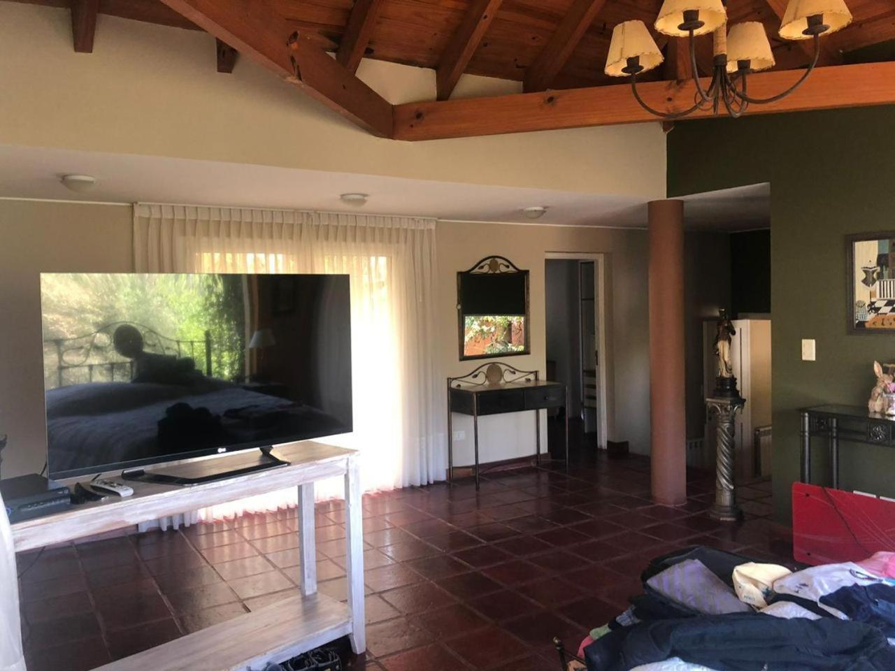 IMPORTANTE CASA EN SAN LORENZO SALTA . NICOLE DI RICO ALQUILERES TEMPORALES