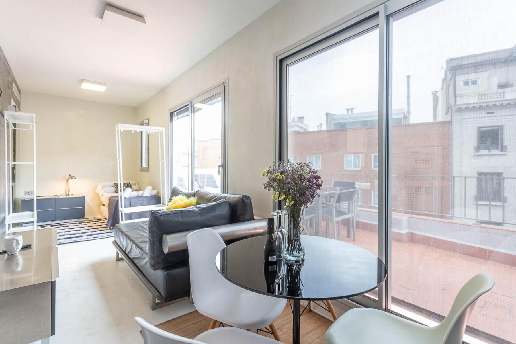 My Space Barelona - Renovated Attic Apartment with Two Terrace