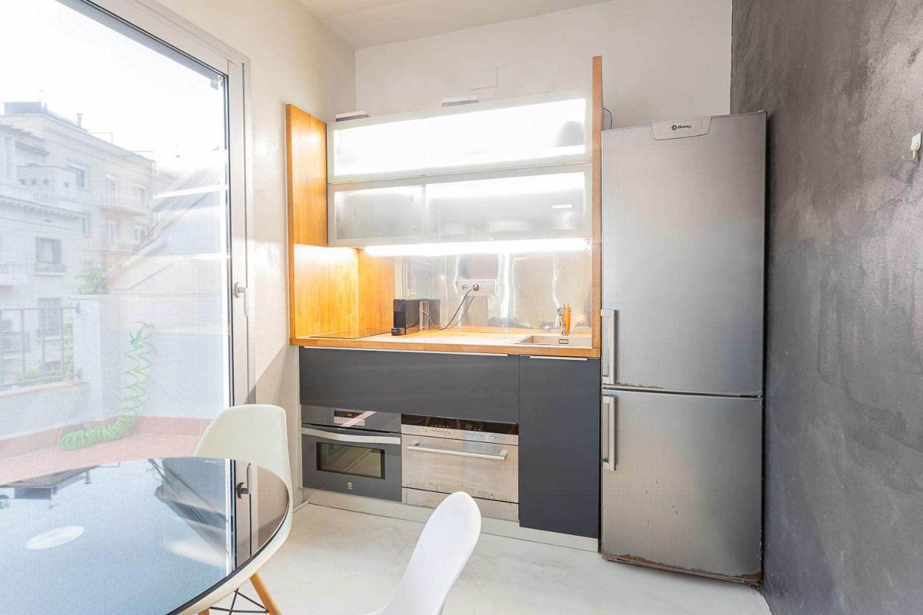 My Space Barelona - Renovated Attic Apartment with Two Terrace