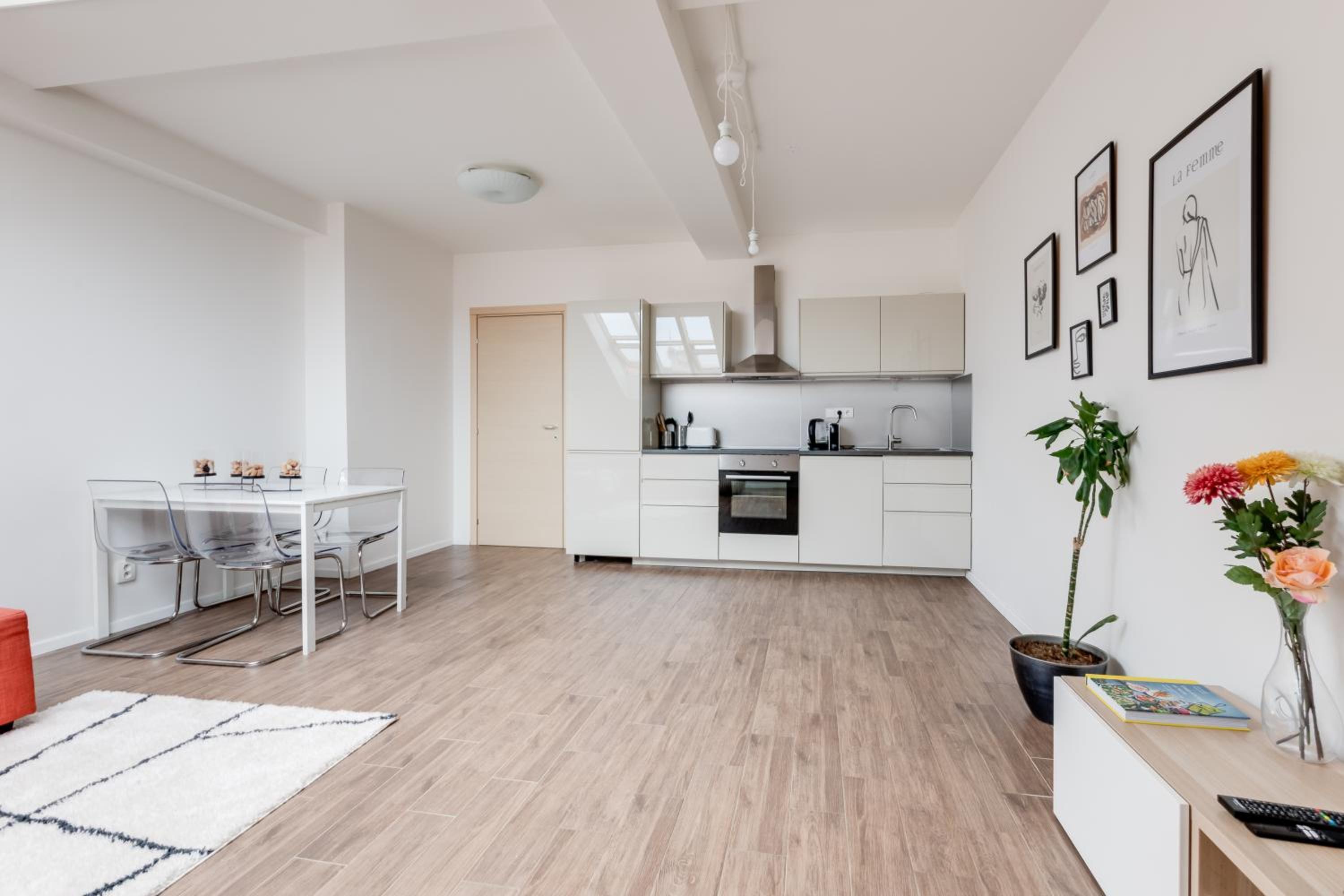 Central Cool Apt with terrace - Leg11