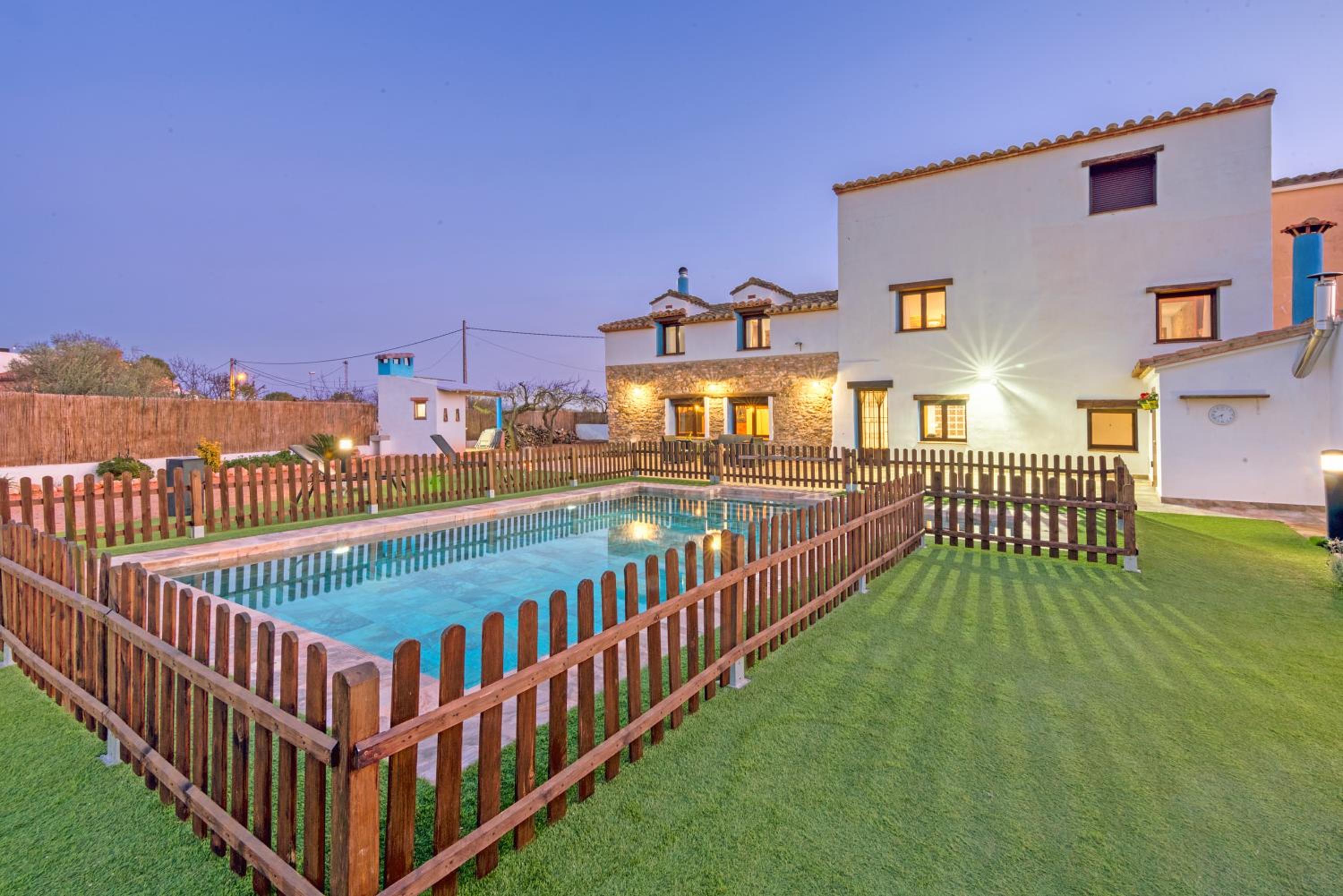Luxe Mediterranean Masia BBQ Pool Chillout