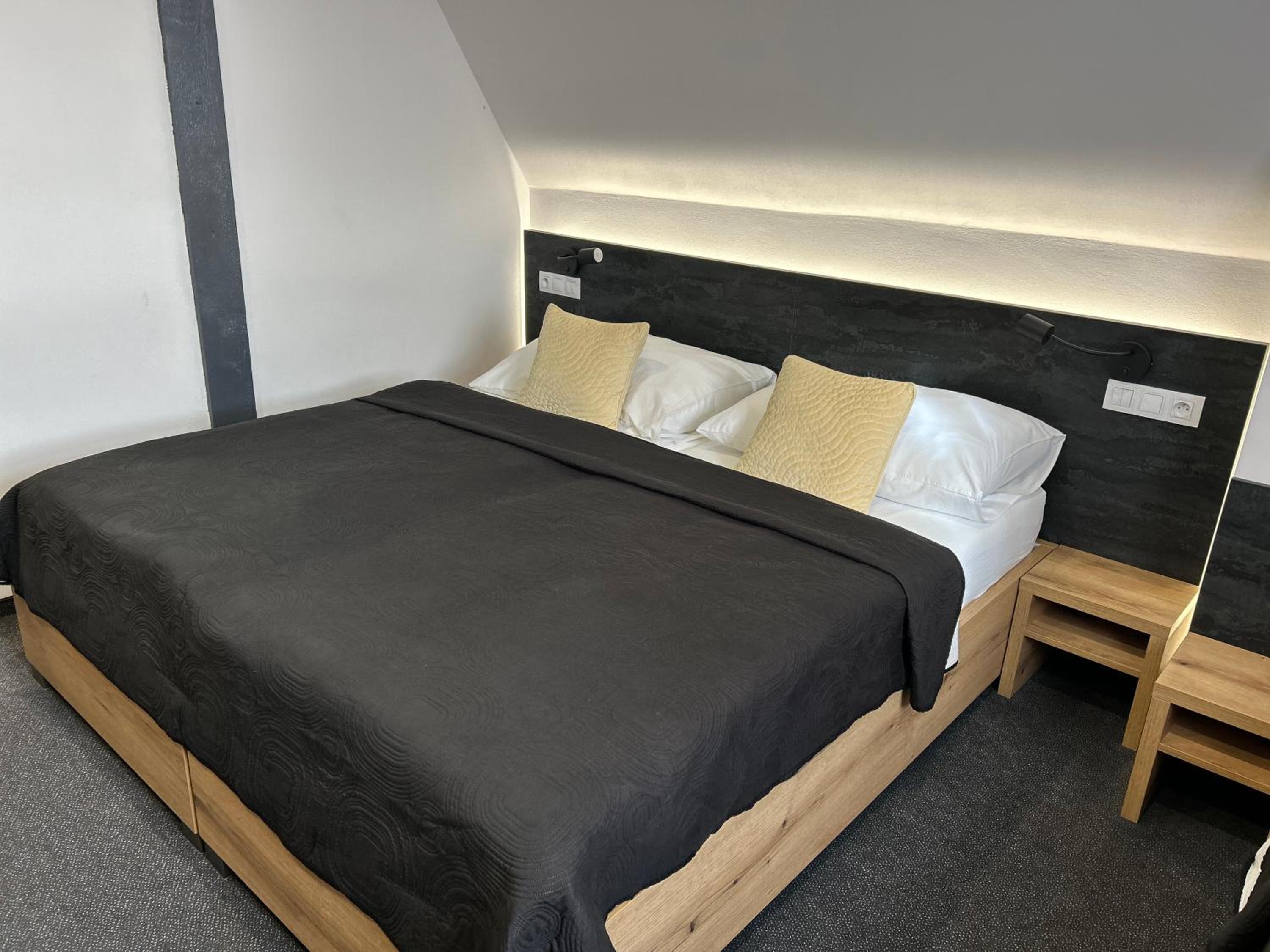 Hotel 14Dveří