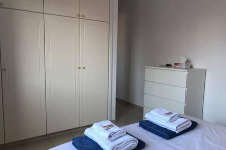 Limnaria Villas - Luxurious, spacious 3 bed apartment with pool views