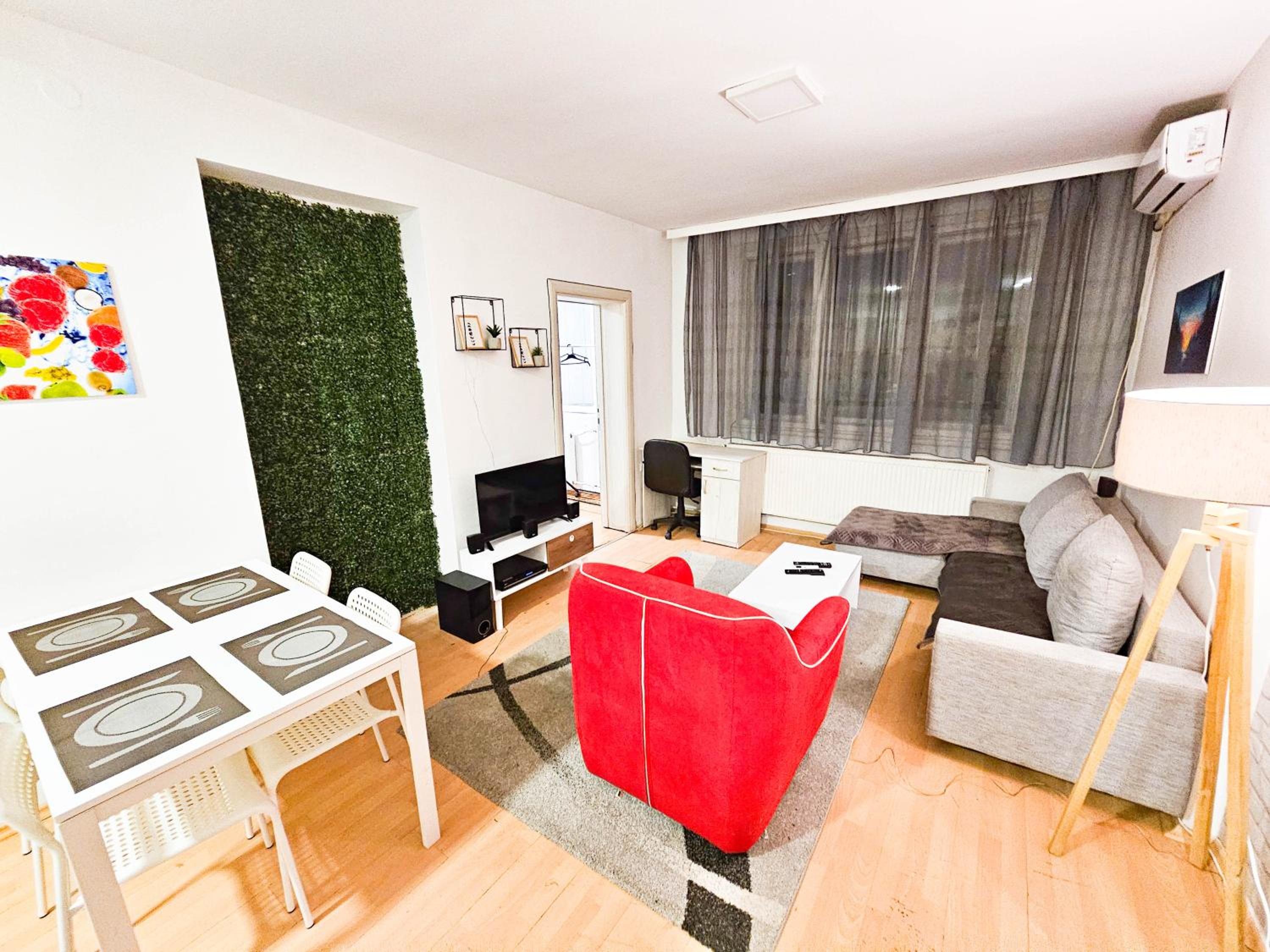 Exclusive Apartment Main Square FREE PARKING