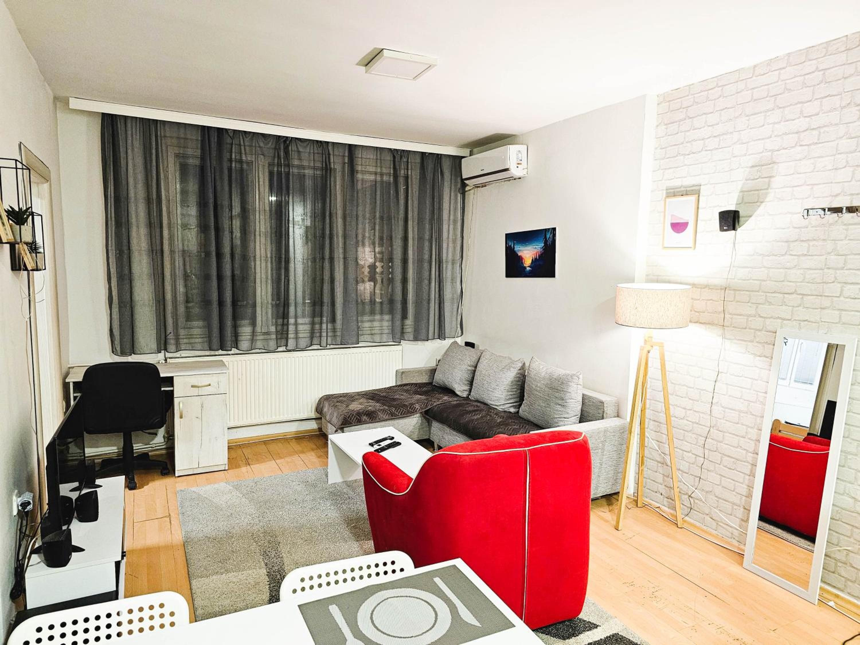 Exclusive Apartment Main Square FREE PARKING