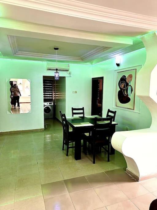 Luxurious and Spacious Apartment in Wuye view 5