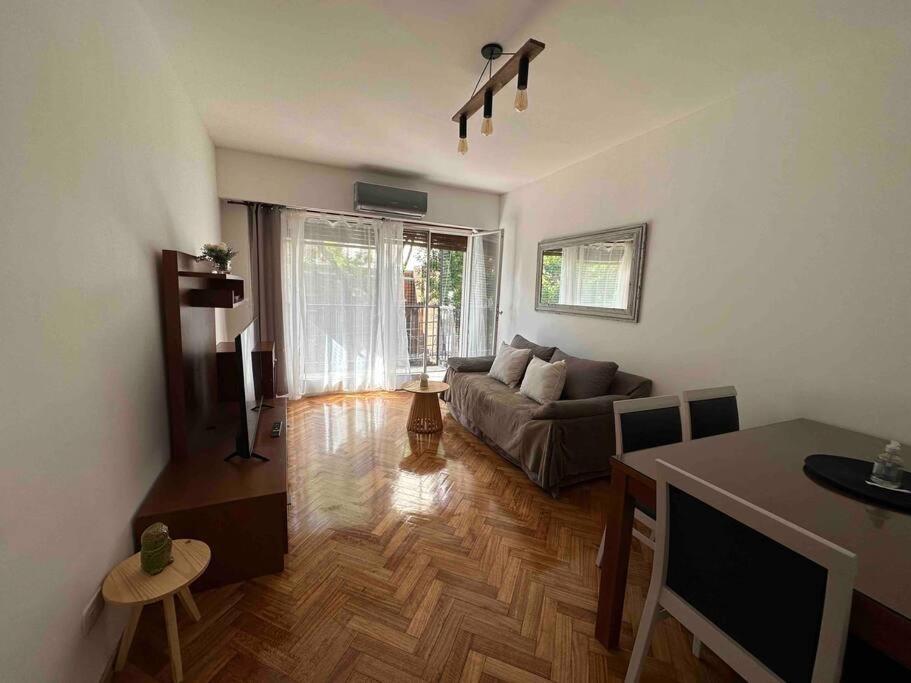 Excelente piso a nuevo! 5 pax