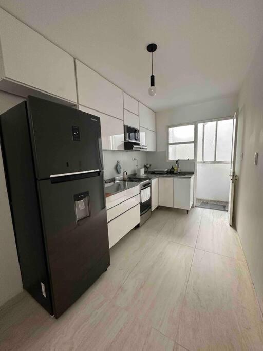 Excelente piso a nuevo! 5 pax