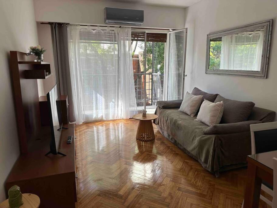 Excelente piso a nuevo! 5 pax