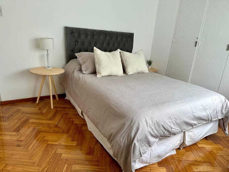 Excelente piso a nuevo! 5 pax