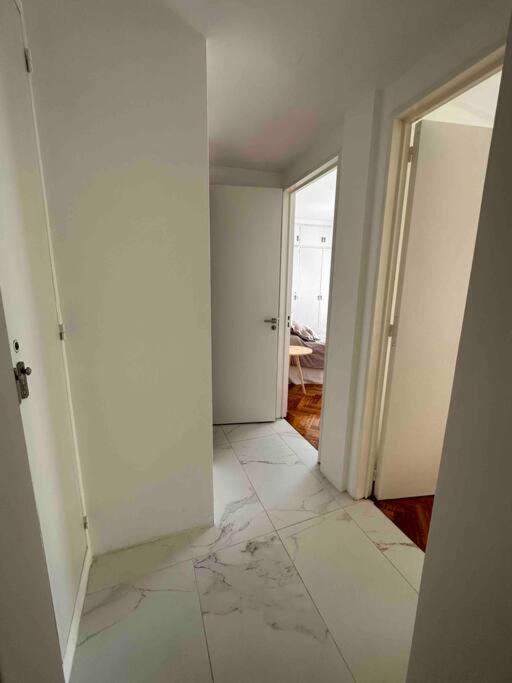 Excelente piso a nuevo! 5 pax