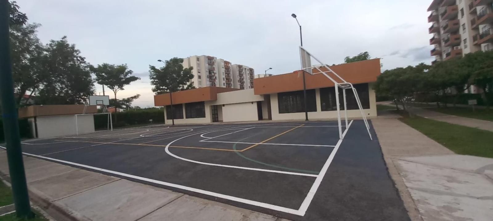 Confortable Apartamento en Hacienda Peñalisa-Ceiba