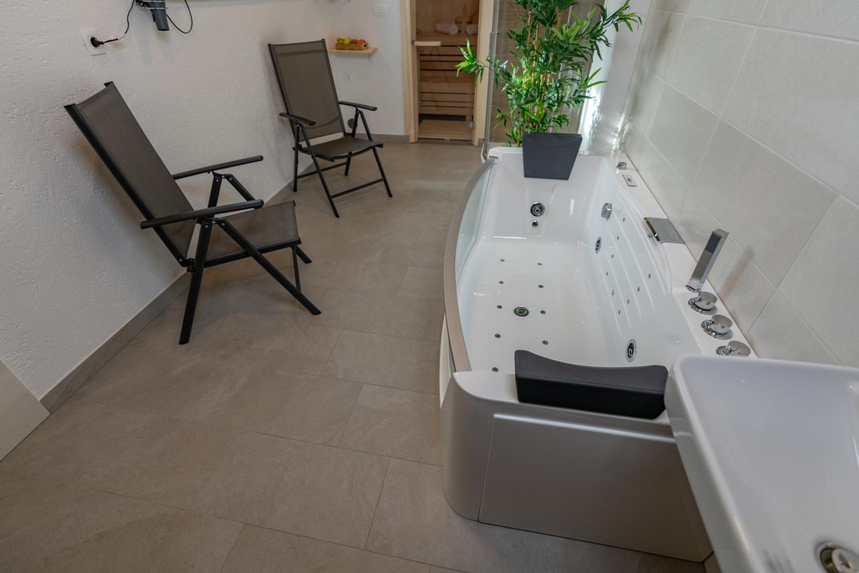 Apartment Orehar
