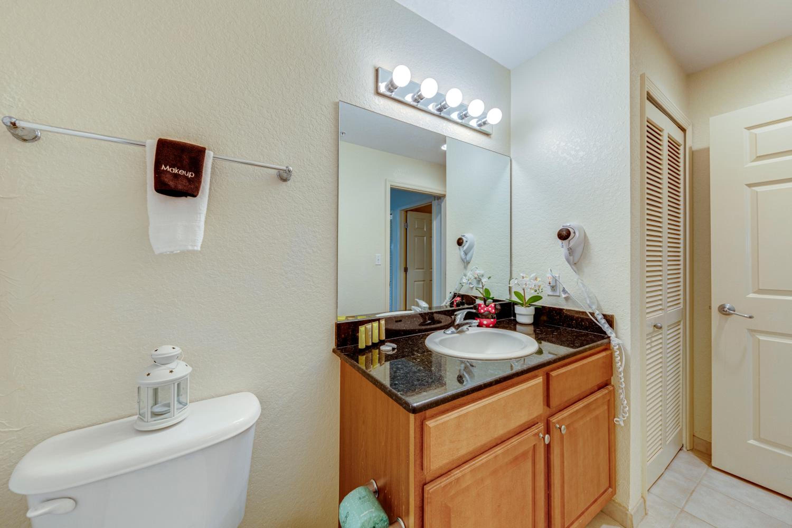 Elegant Condo Retreat Near Disney