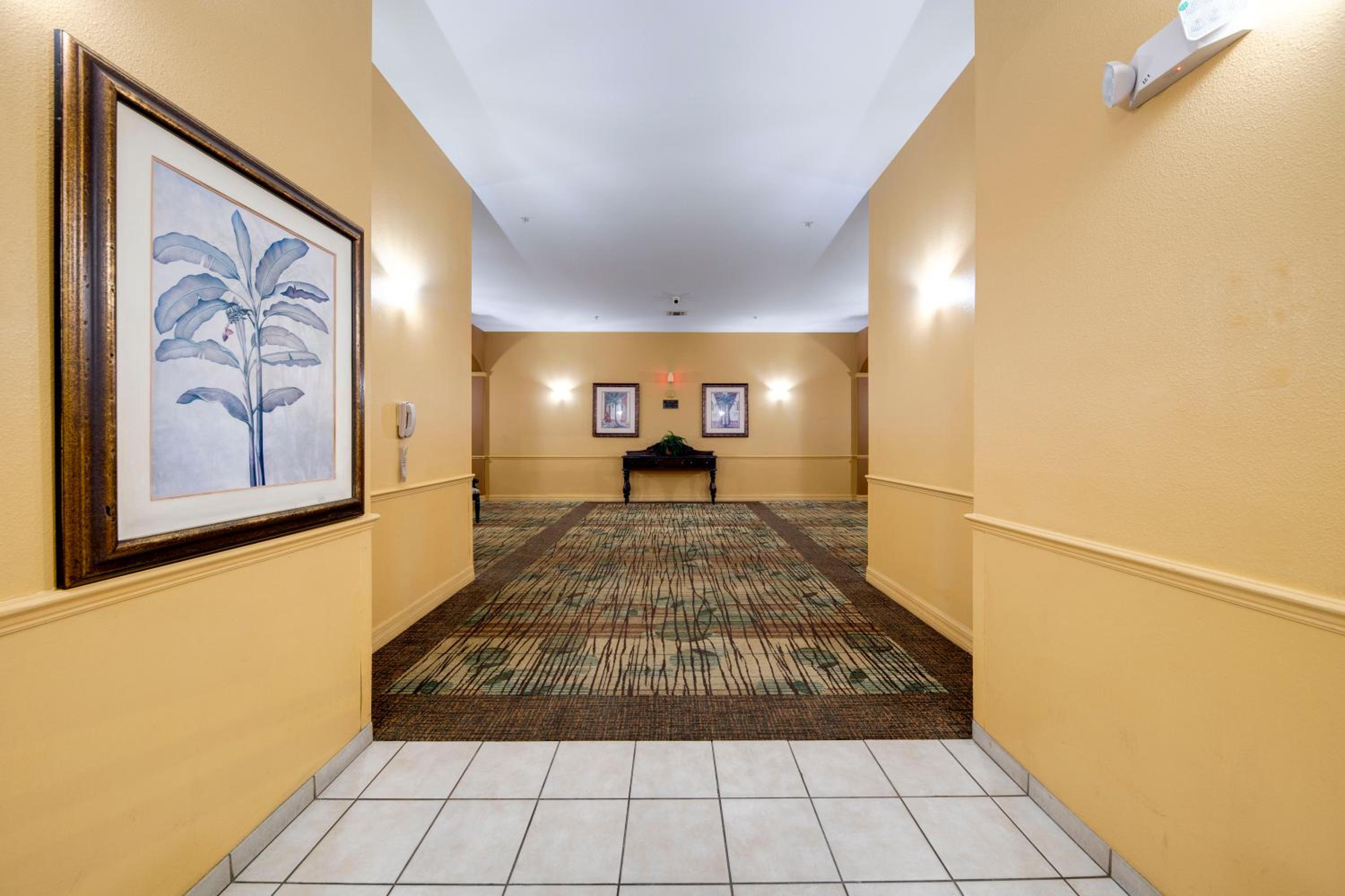 Elegant Condo Retreat Near Disney