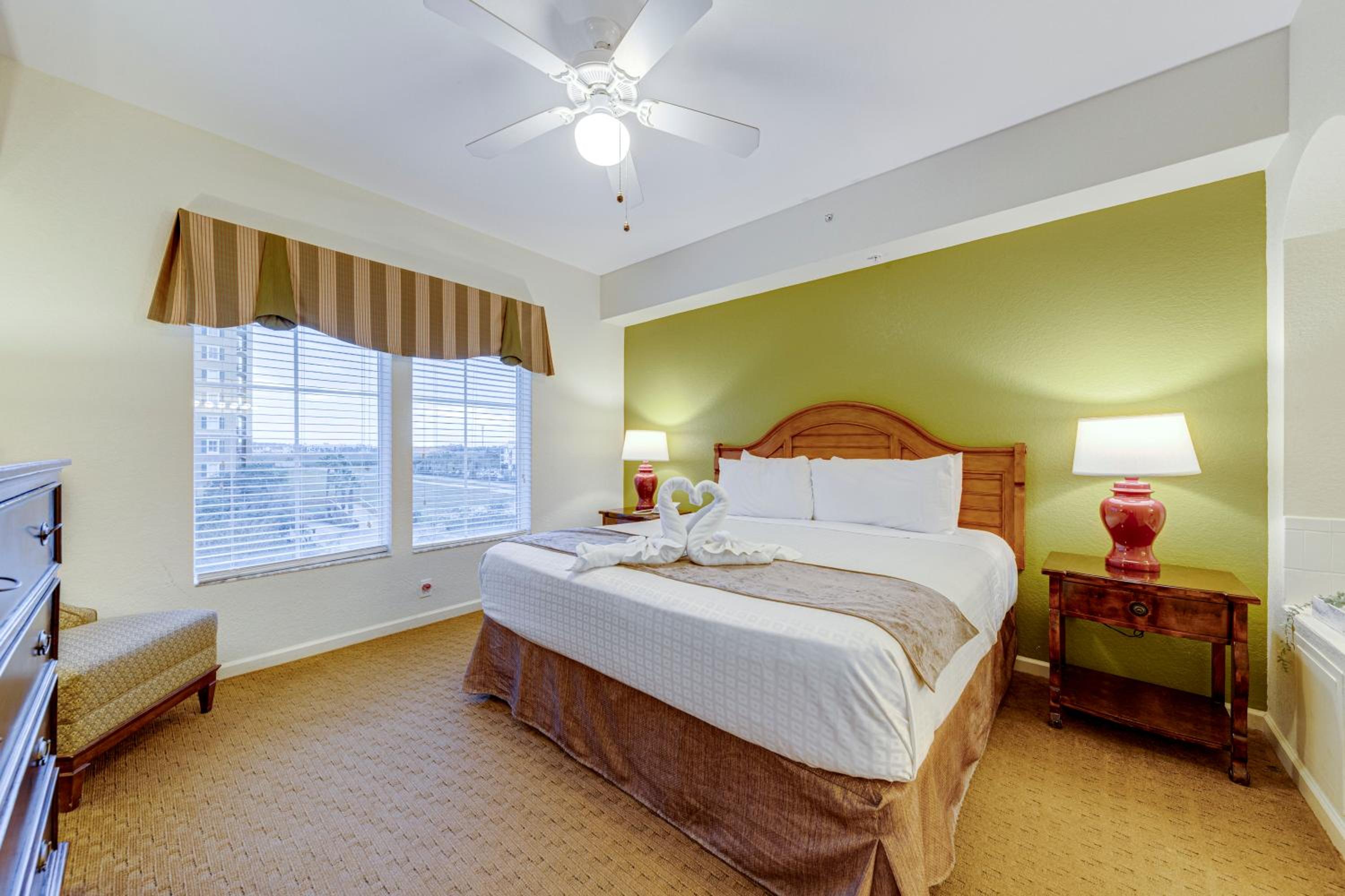 Elegant Condo Retreat Near Disney