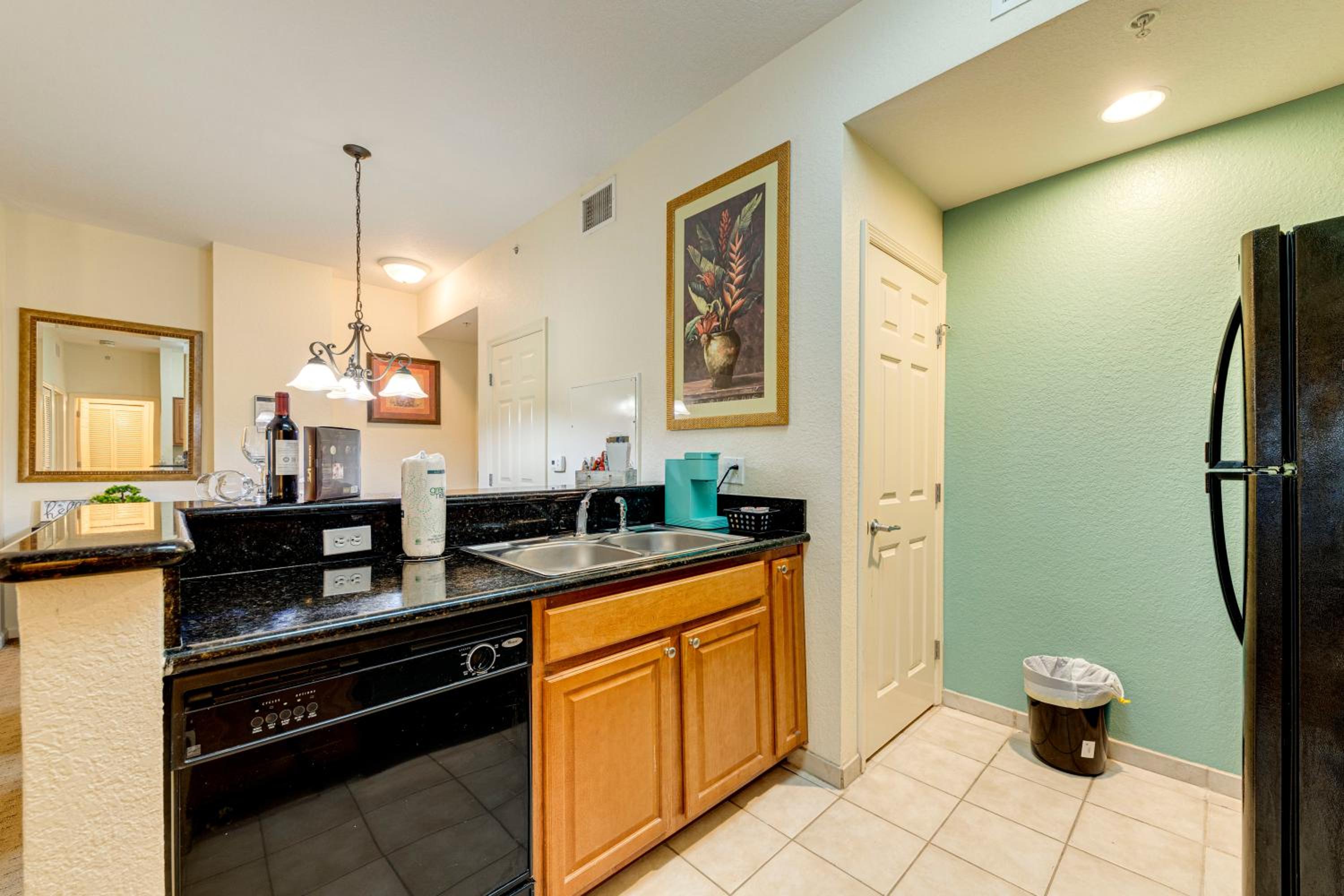 Elegant Condo Retreat Near Disney