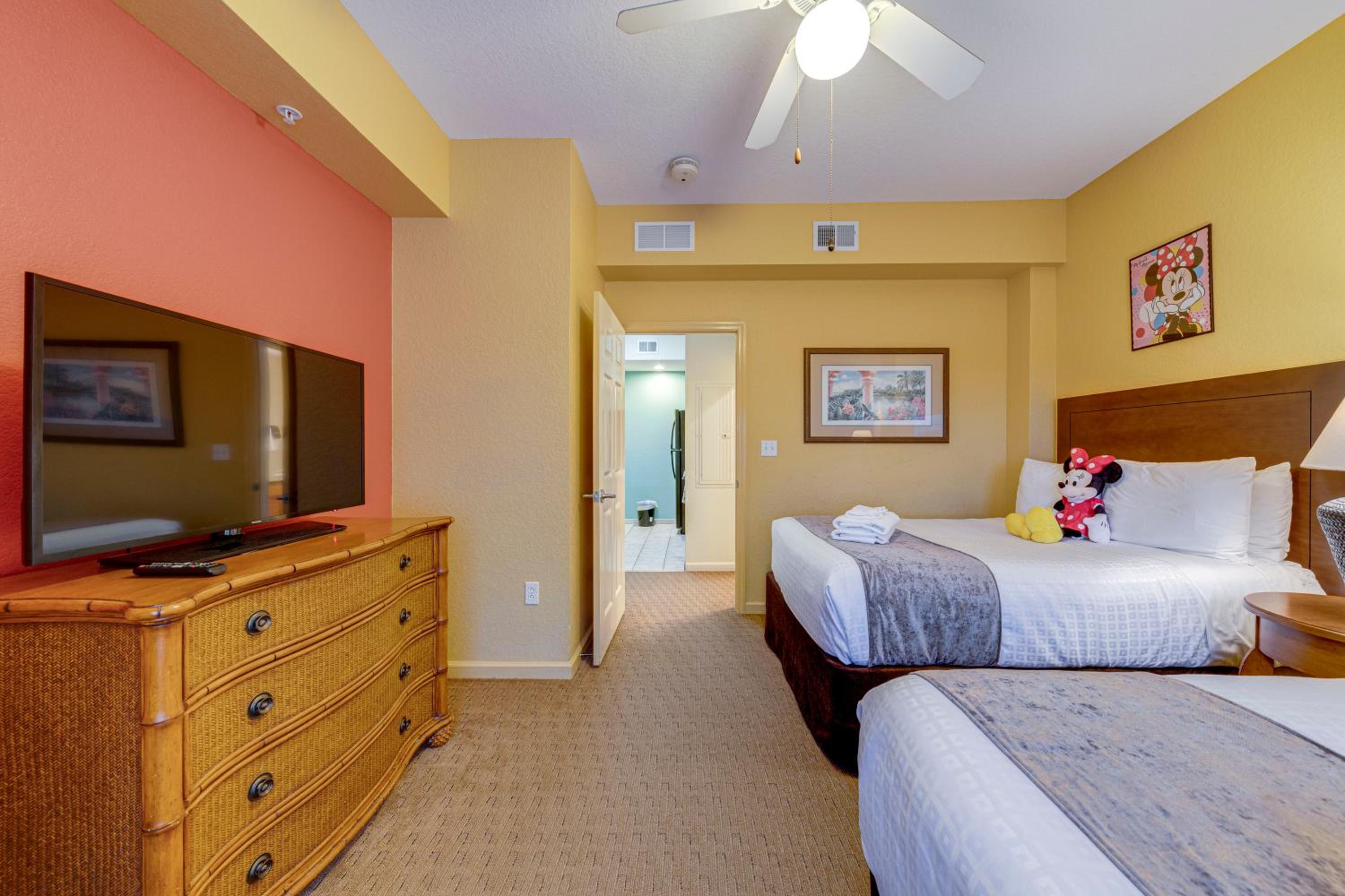 Elegant Condo Retreat Near Disney