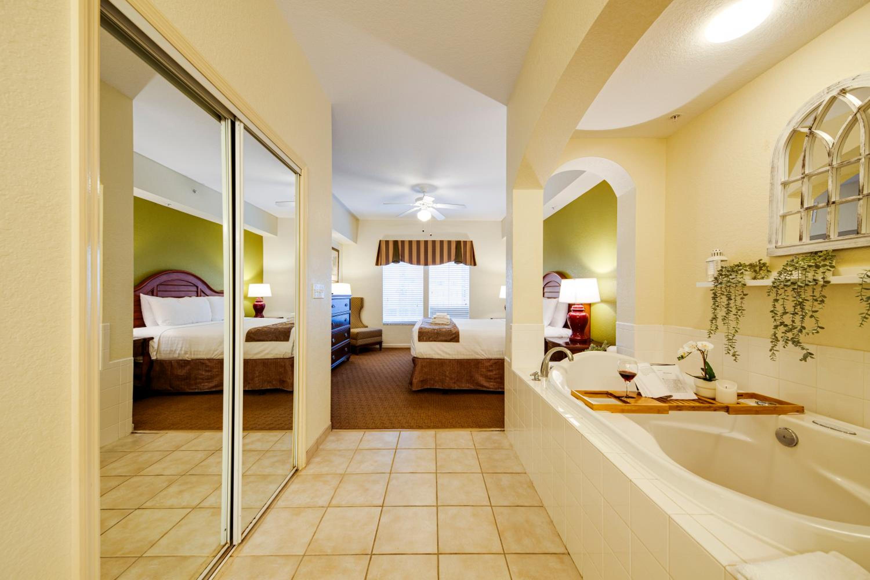 Elegant Condo Retreat Near Disney