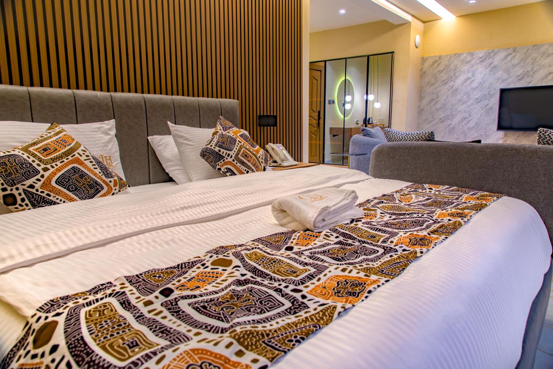 The Country Lodge Hotel
