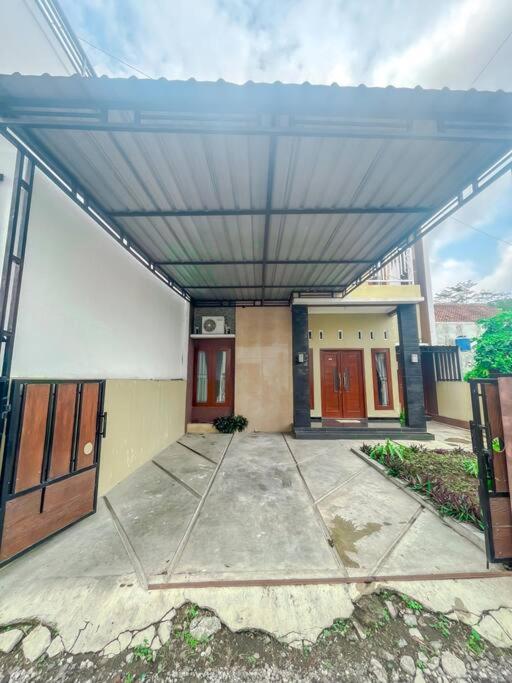 Homestay Kamar Tamu Wedomartani