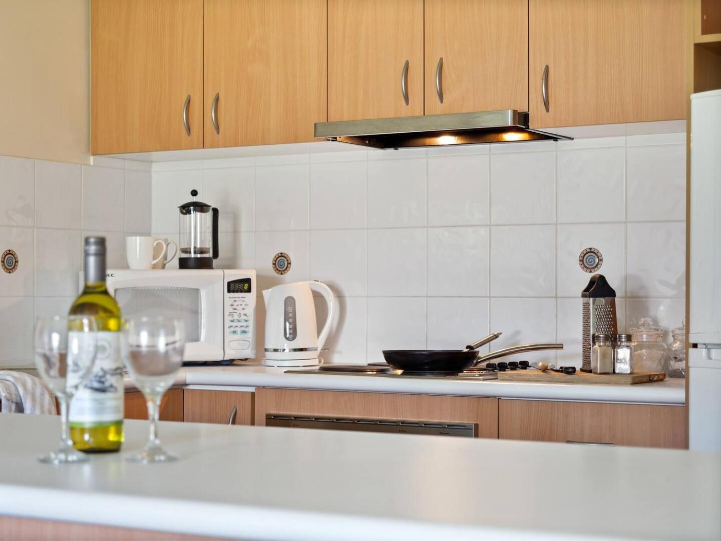 Self Contained Resort Apartment 2pax