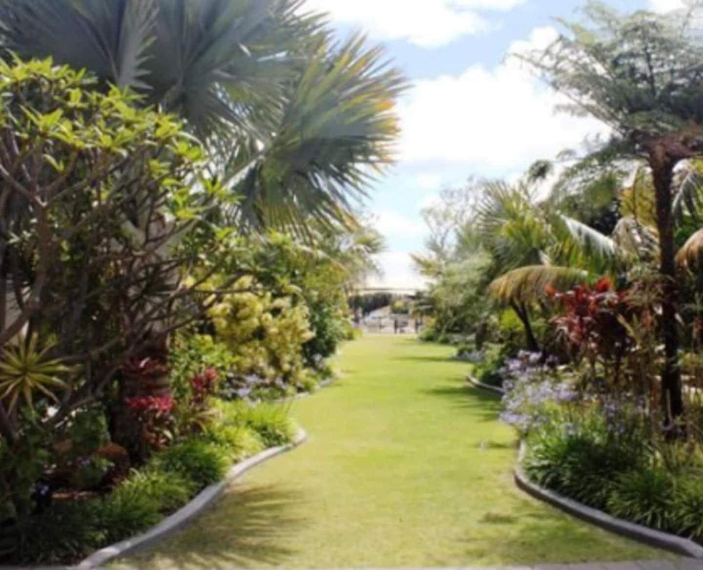 Self Contained Resort Apartment 2pax